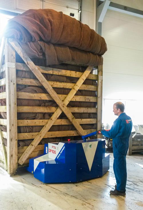 10 ton pallet truck for moving crates filled with fishing nets