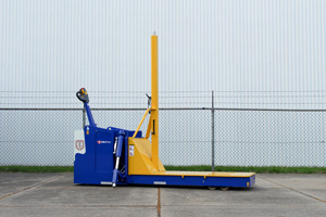 4,5 ton pallet truck with platform